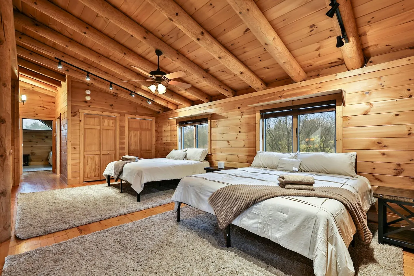 Loft room with king and twin beds