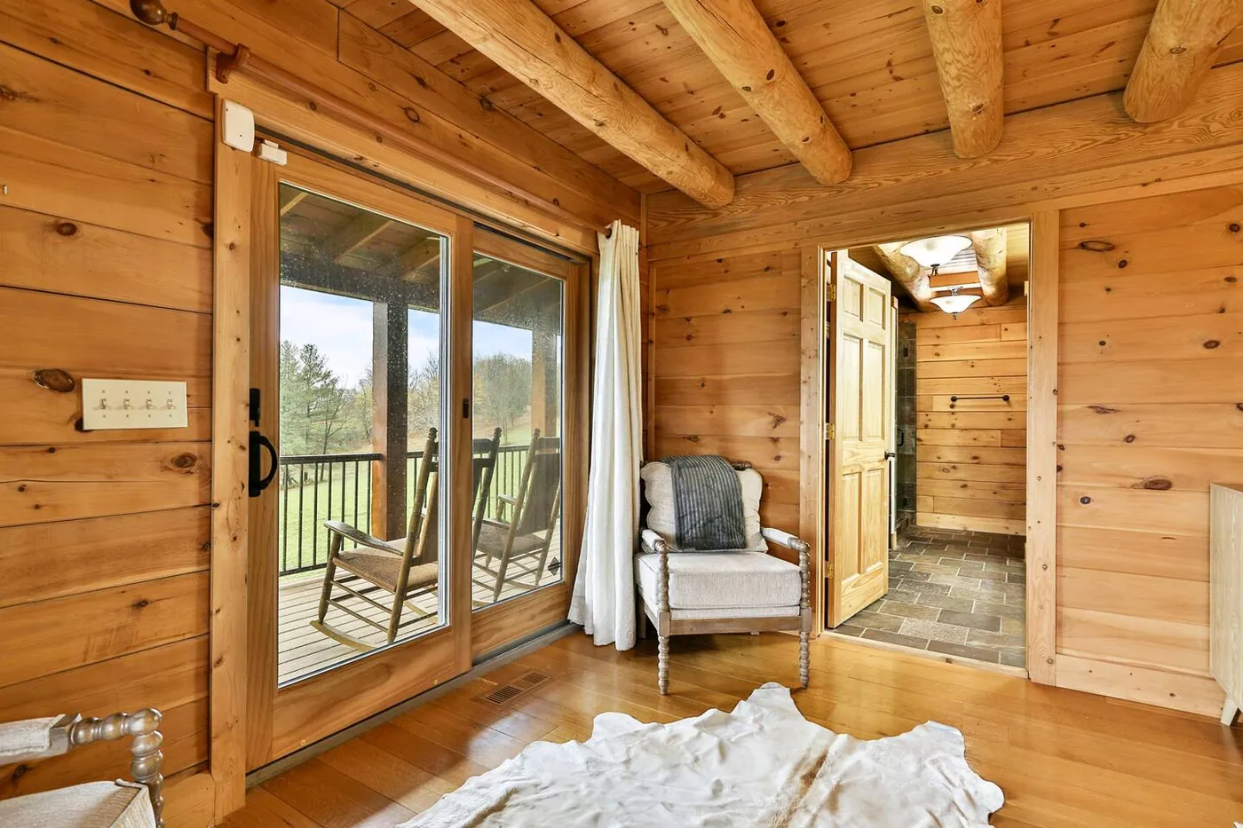 King suite balcony doors and window seat